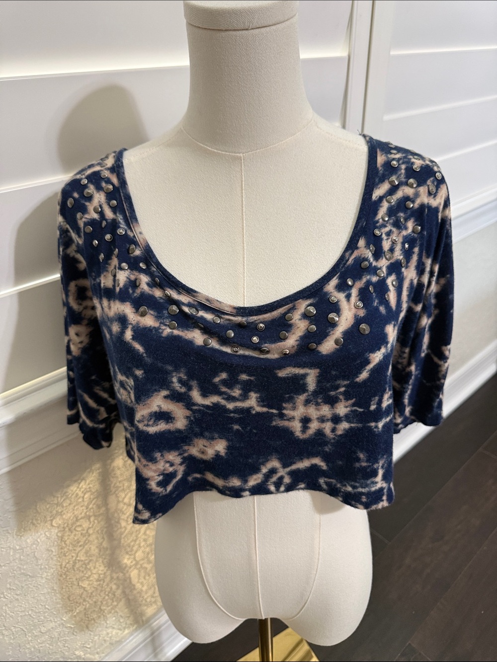 Daytrip Navy and Cream Tie-Dye Cropped Top with Studs